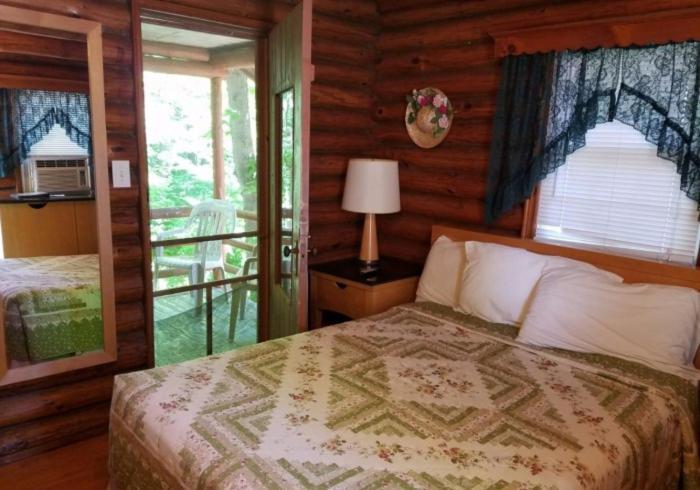 Seven Dwarfs Motel & Cabins بحيرة جورج المظهر الخارجي الصورة